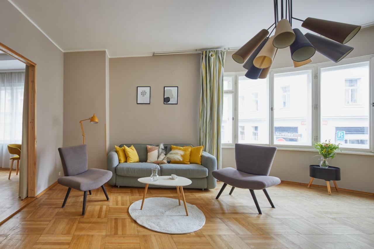 Prague Days - Modern Apt W Retro Elements - New Town ภายนอก รูปภาพ