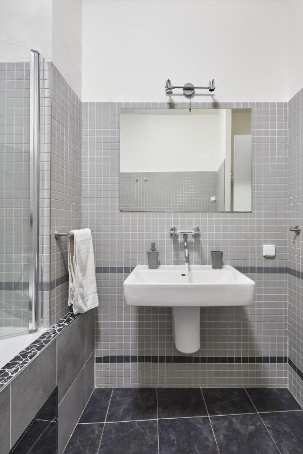 Prague Days - Modern Apt W Retro Elements - New Town ภายนอก รูปภาพ
